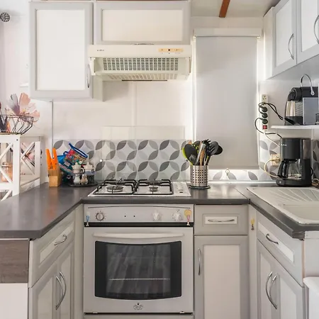 Mh 229 * لا ترمبلاد